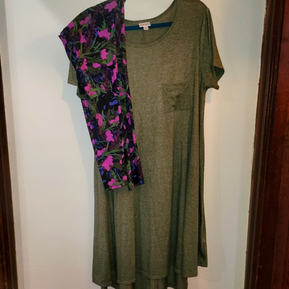 Lularoe large Carly with leggings